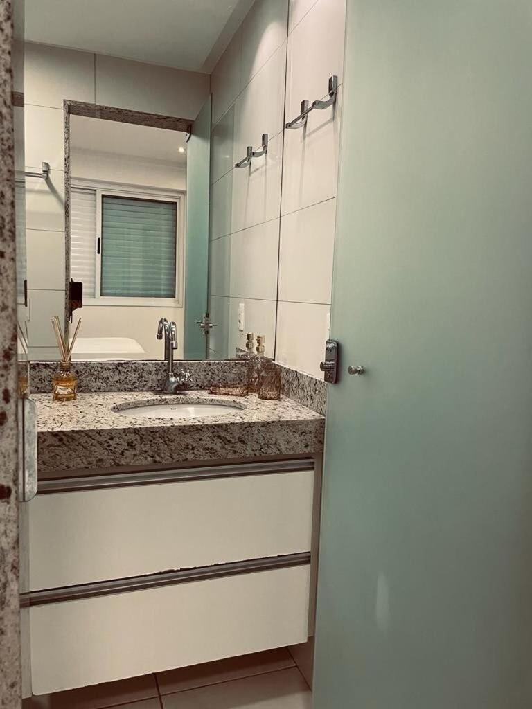דירות 2 Qts.| 4 Hosp. | Ao Lado Do Goiania Shopping מראה חיצוני תמונה